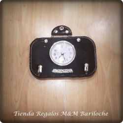 Reloj Cuero Cuadrado Cuelga LLave Chico