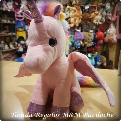 Unicornio Sentado Con Alas